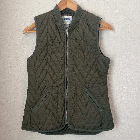Old Navy Dark Green Quilted Zip Up Puffer Vest - Size XS - EUC - Picture 1 of 6